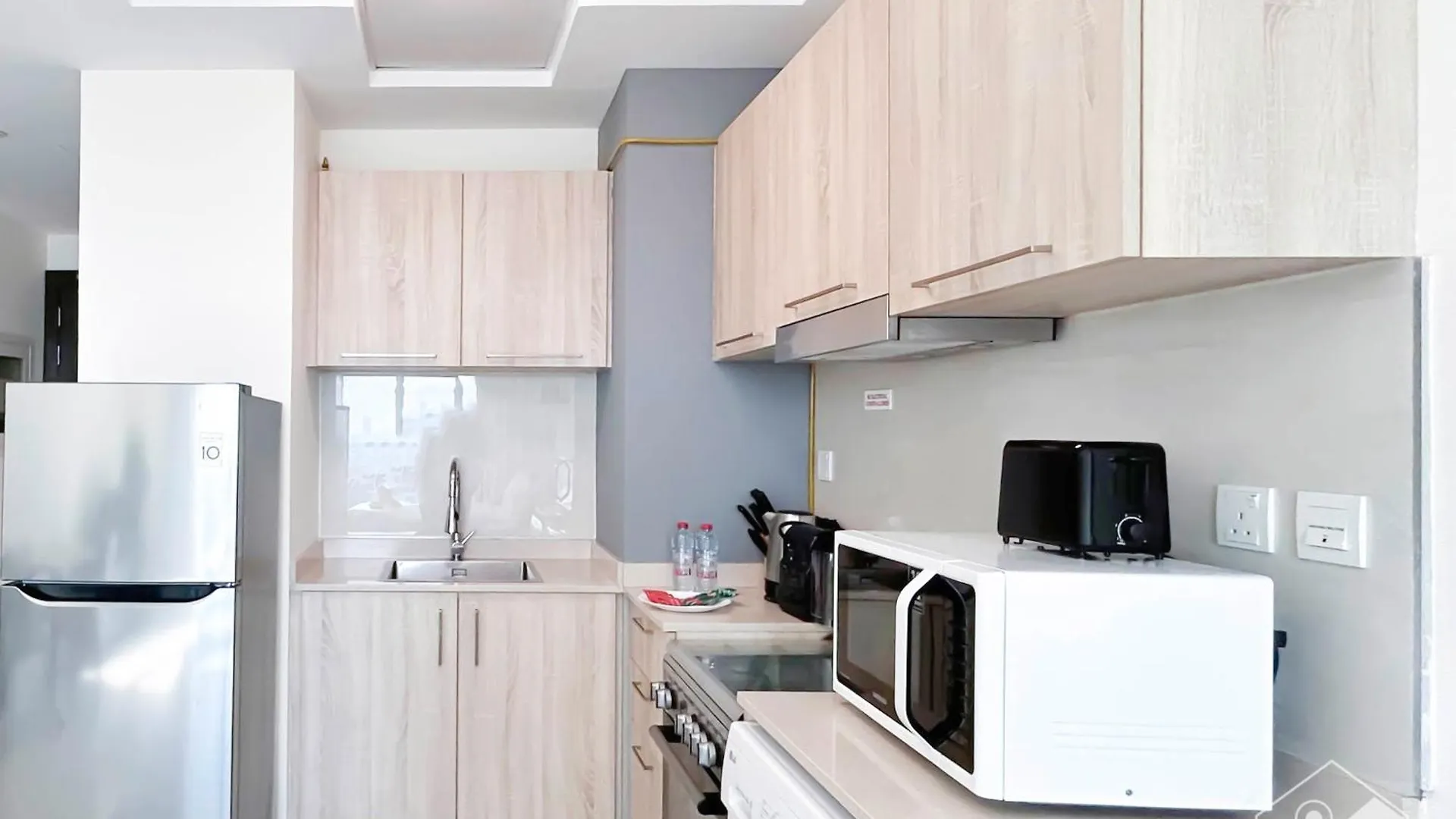 Amazing Studio With Balcony & View Dubai 0*,
