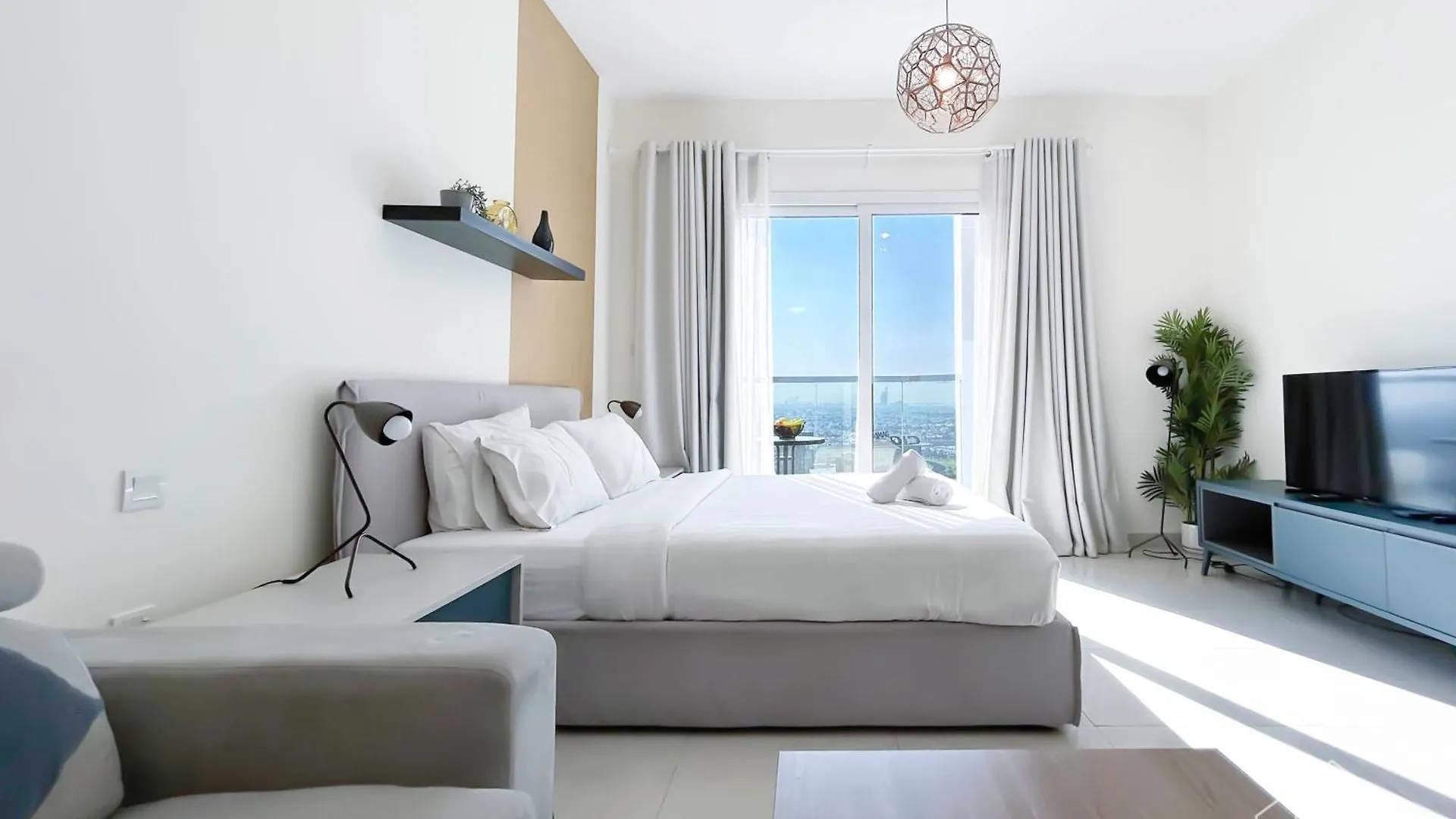 Amazing Studio With Balcony & View Dubai