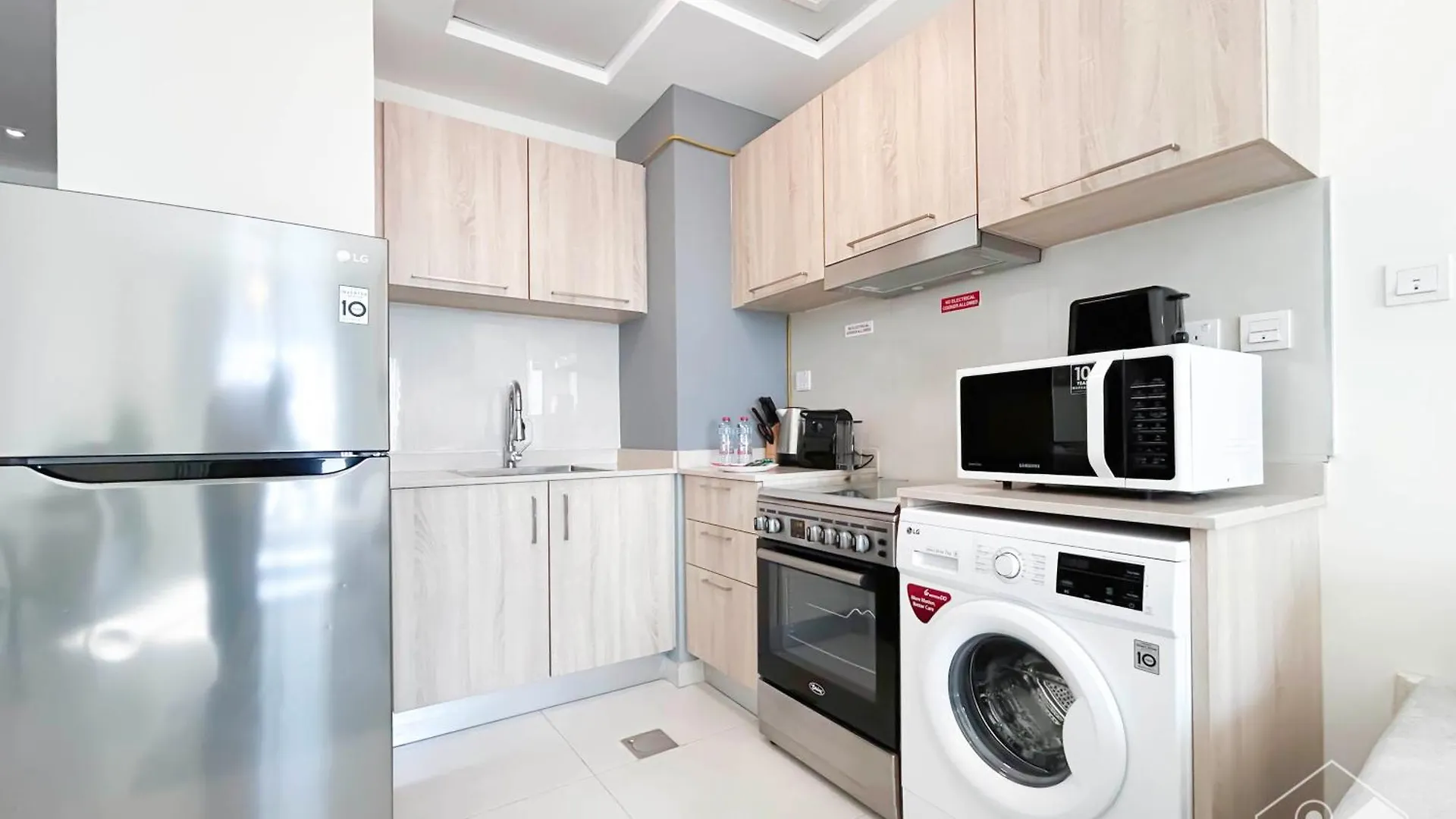 Amazing Studio With Balcony & View Dubai 0*,  United Arab Emirates